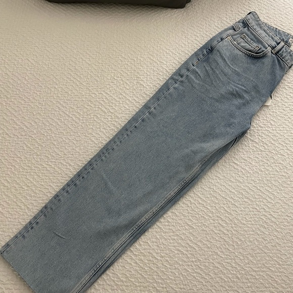 Zara NWOT women’s size 6 high rise denim, slim fit, cropped length, comfort - Picture 3 of 9